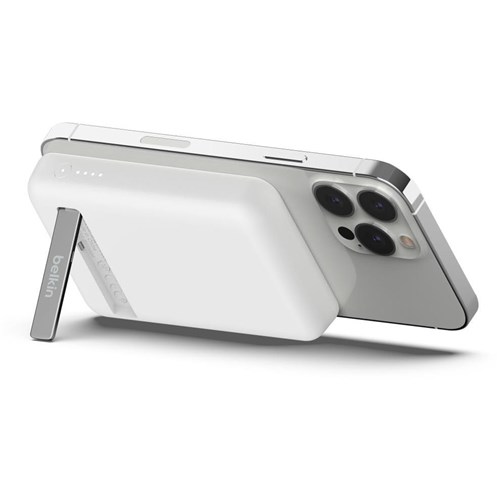 Belkin BoostUp Charge Magnetic Wireless Power Bank 5K + Stand (White)